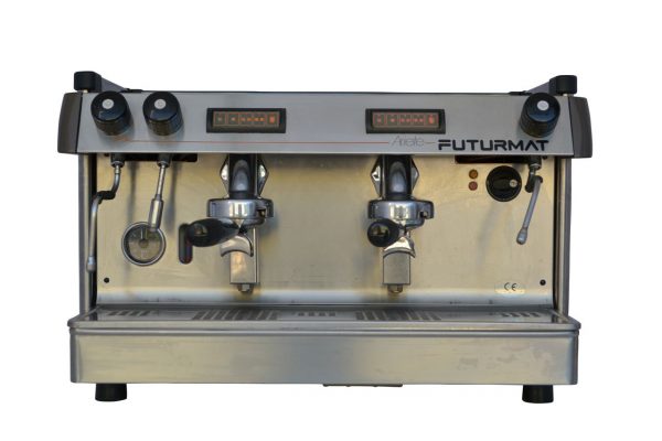 Professionelle Siebträger-Kaffeemaschine mit zwei Armen